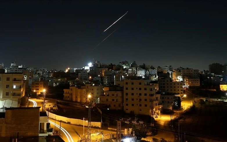 Эрон АҚШ ва Исроил объектларига янги зарбалар берганини маълум қилди