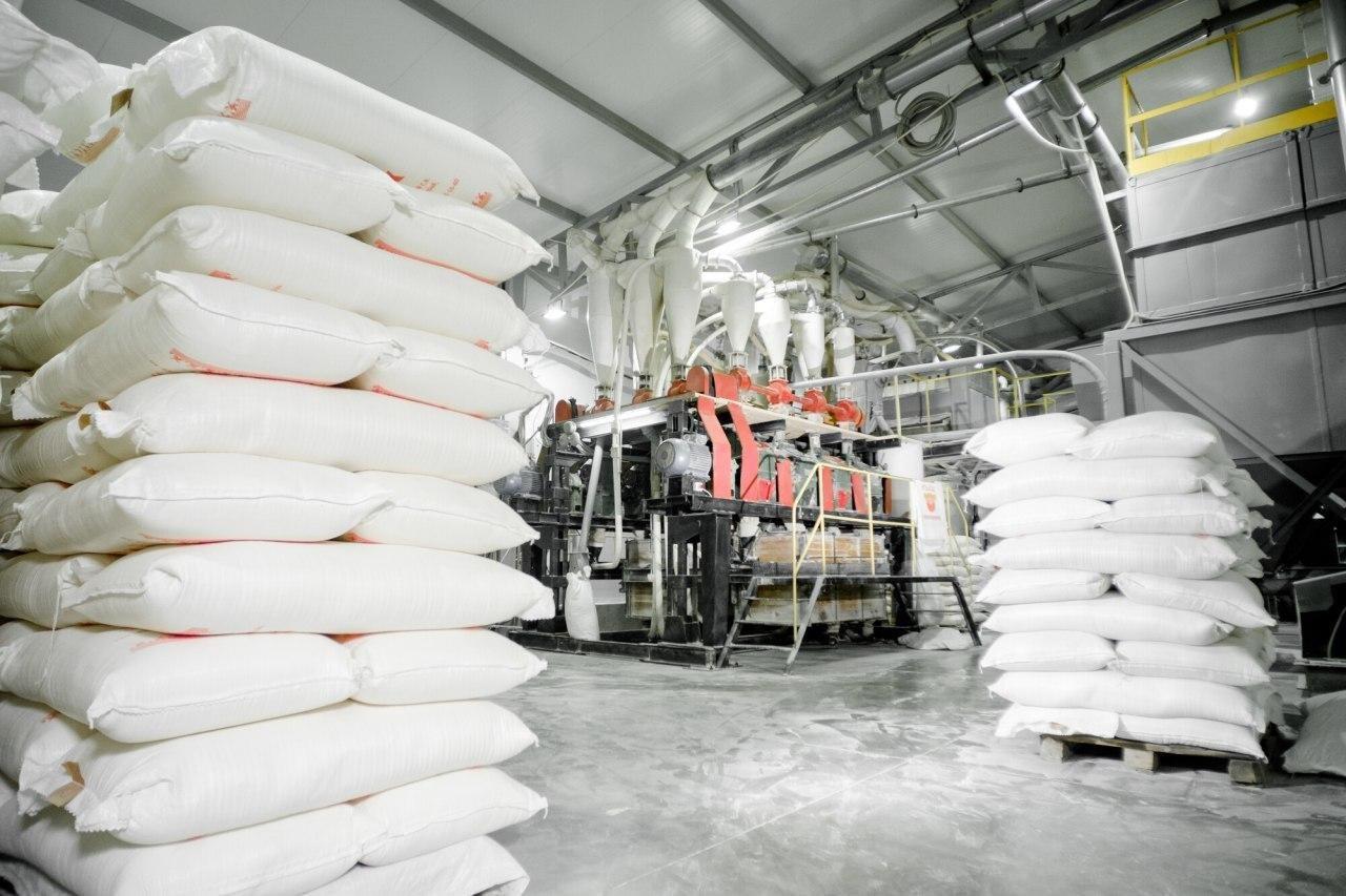 Un mahsulotlarini birjaga chiqarmagan 29 ta korxona birja savdolaridan chetlashtirildi  — Raqobat qo‘mitasi