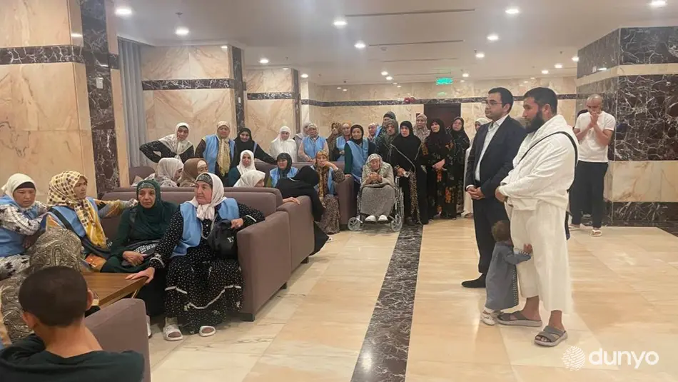 Umraga borgan 170 dan ortiq o‘zbekistonlik vatanga qaytolmay diplomatlardan yordam so‘radi