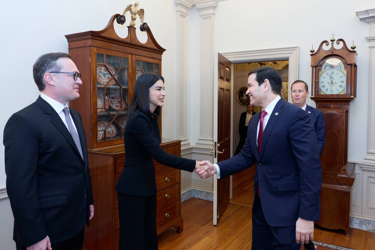 Saida Mirziyoyeva AQSh Davlat kotibi bilan uchrashdi