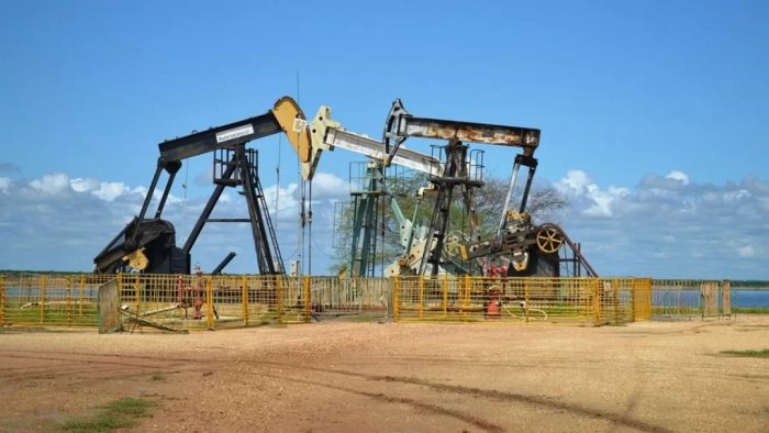 Erondagi sulh xabarlari ortidan neft narxi keskin tushdi