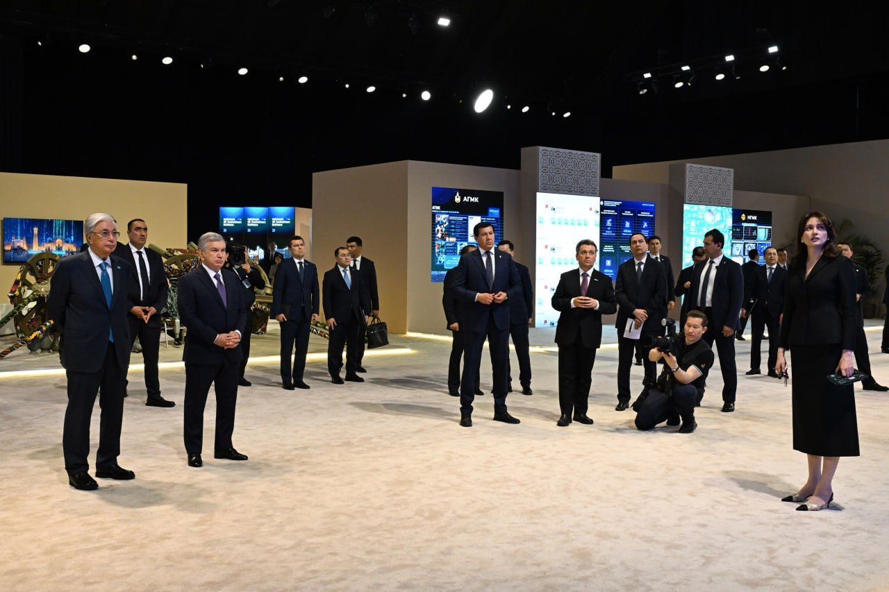 Oʻzbekiston va Qozogʻiston Prezidentlari sunʼiy intellekt boʻyicha xakatonga tashrif buyurdilar