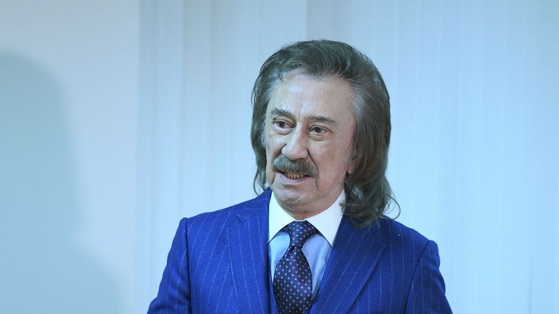 Фаррух Зокиров ижоди кенг тарғиб қилинади