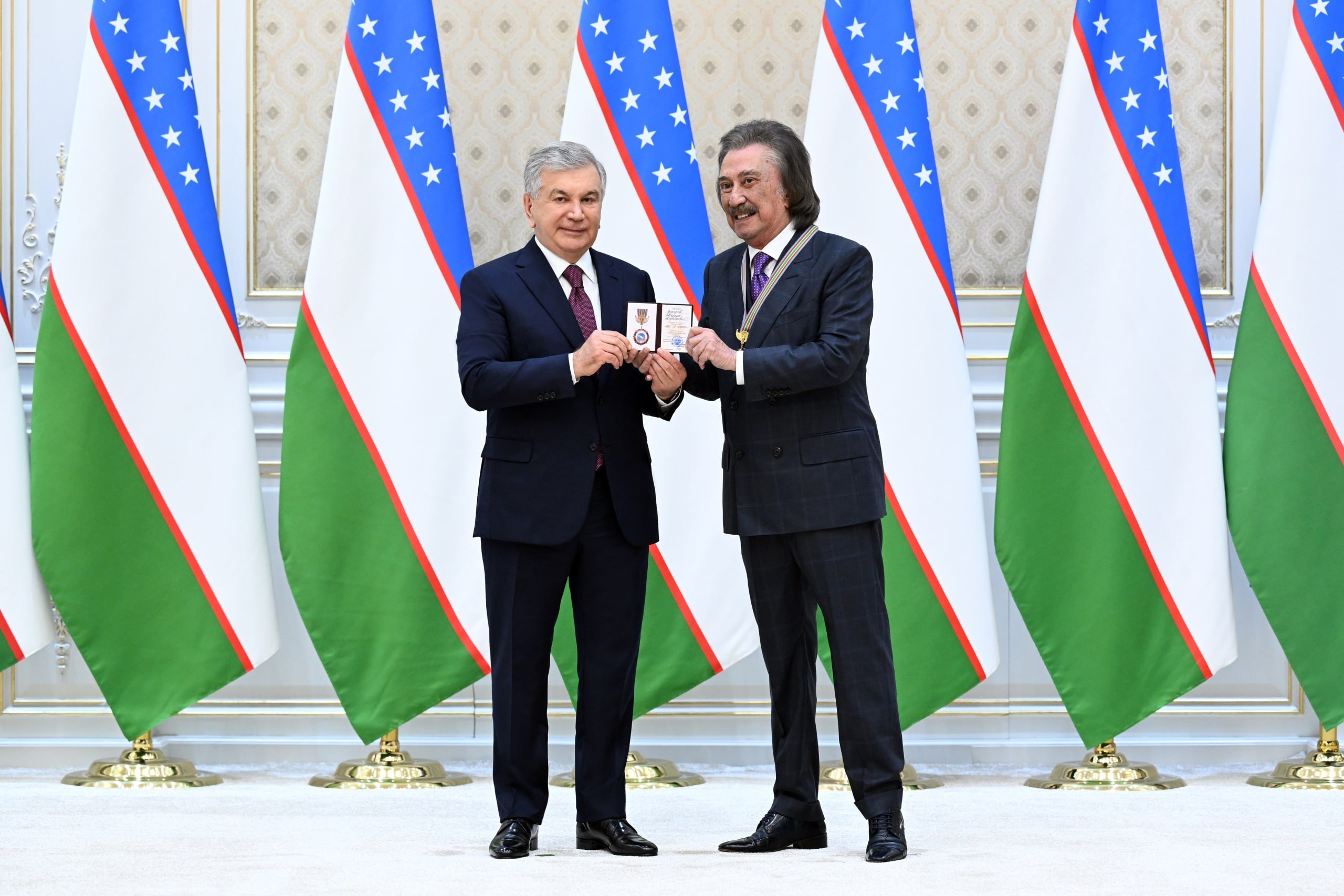 Ўзбекистон халқ артисти Фаррух Зокиров шарафланди