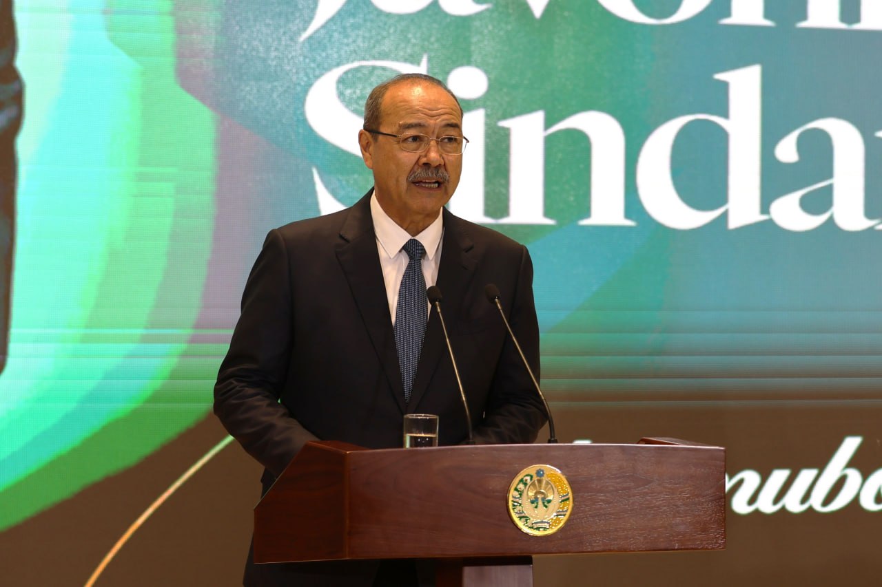 FIDE номзодлар турнири – 2026 ғолиби Жавоҳир Синдаров юртимизда тантанали равишда кутиб олинди