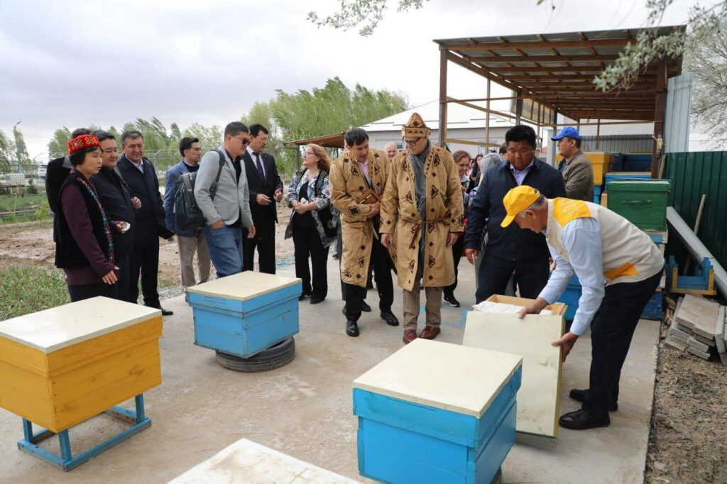 Халықаралық бирге ислесиў шеңбериндеги әмелий сапар