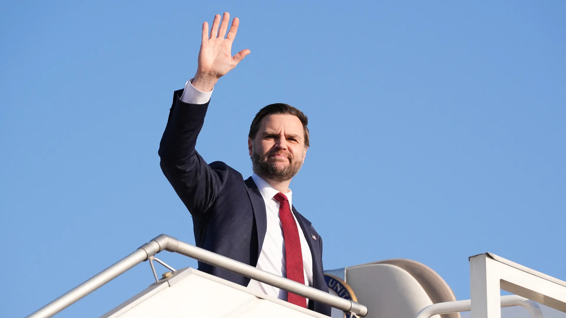 Эрон олий раҳбари давлат делегациясига музокараларда иштирок этишга розилик билдирди