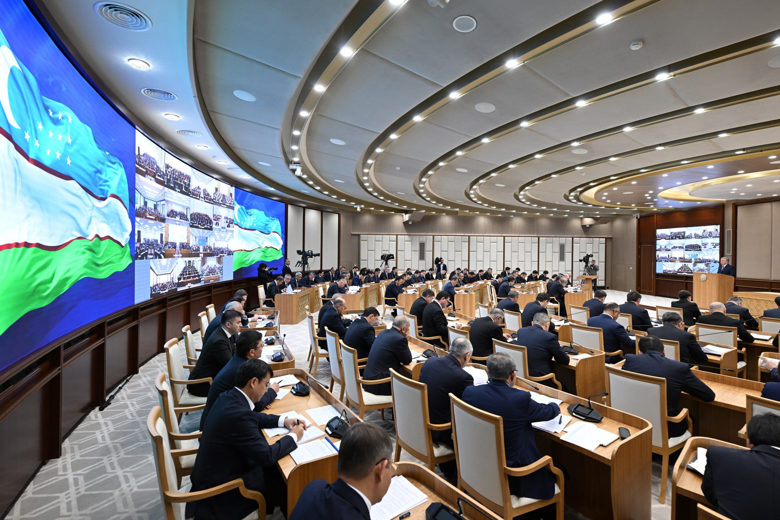 Муаммо Президентга қандай етиб борганига "қизиққан" Нурафшон шаҳар ҳокими танқидга учради