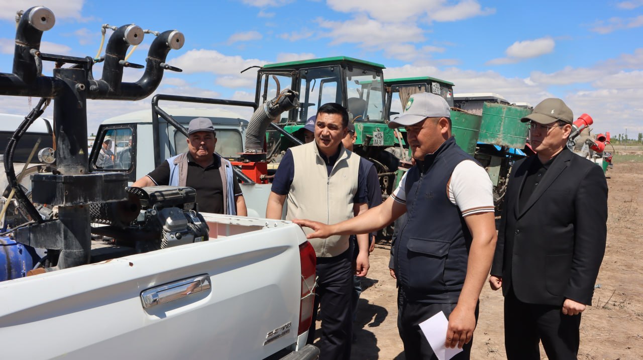 Чигирткаларга қарши кураш ишлари ўз вақтида ва тизимли равишда амалга оширилмоқда