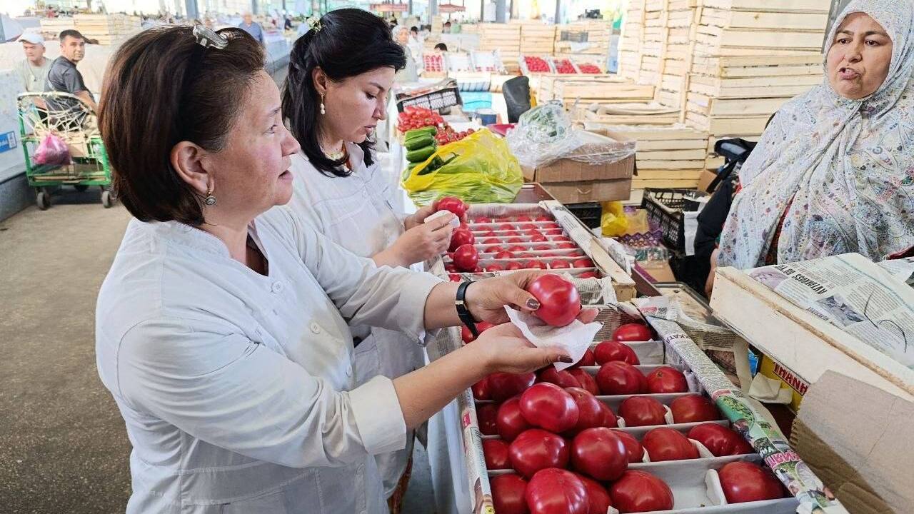 Toshkent "SES" pomidorlarni kimyoviy bo‘yoqlar bilan bo‘yash haqidagi mish-mishlarni rad etdi