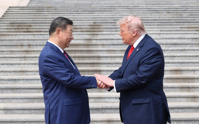 Си Цзиньпин ва Дональд Трамп Пекинда музокаралар олиб борди