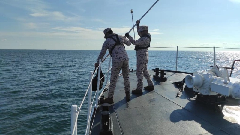 Bortida 37 nafar noqonuniy migrant bo‘lgan qayiq Malayziya yaqinida ag‘darilib ketdi