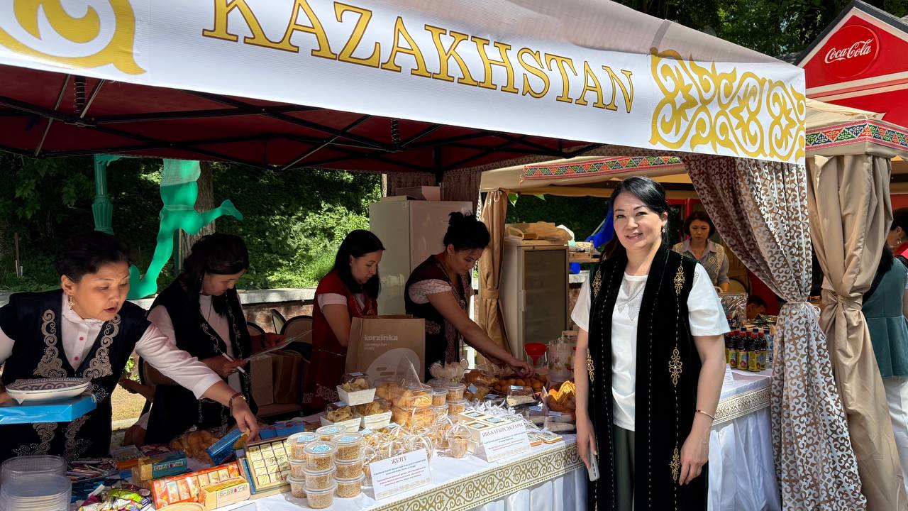 Toshkentda dunyoning turli xalqlari xayriya festivali va milliy taomlar bayramida jam bo‘ldi