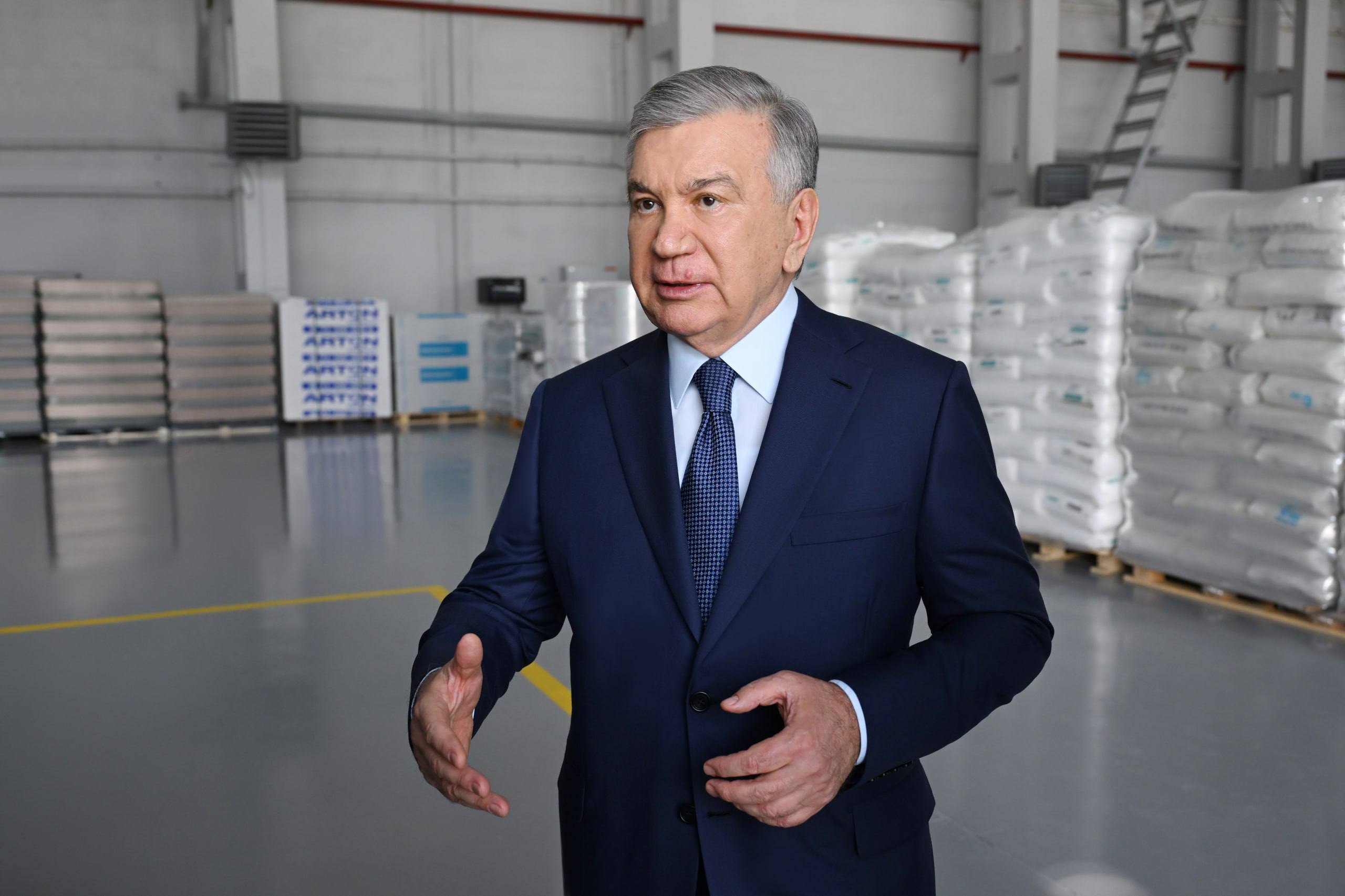 Президентимиз полимер маҳсулотлар корхонаси билан танишди