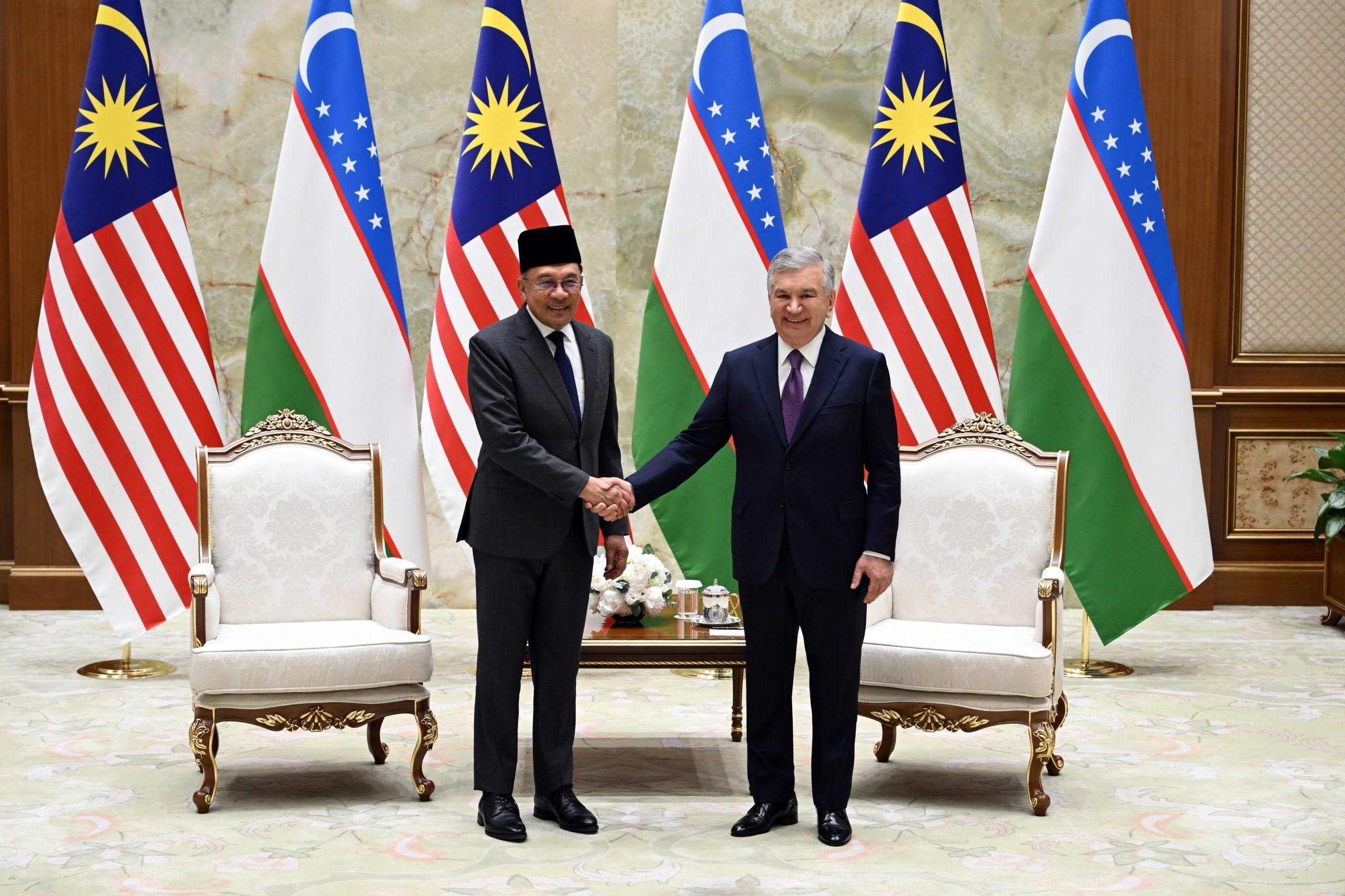 Oʻzbekiston Prezidenti Malayziya Bosh vaziri bilan uchrashuv oʻtkazdi