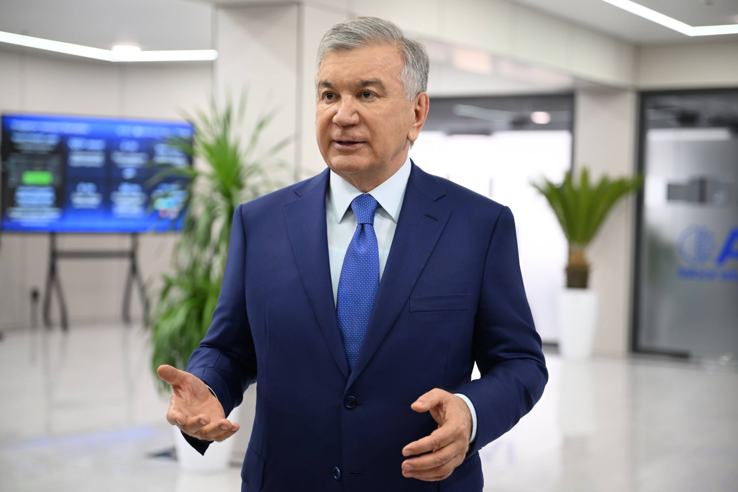 Президент нашей страны ознакомился с проводимой в Наманганской области работой в сфере ИИ