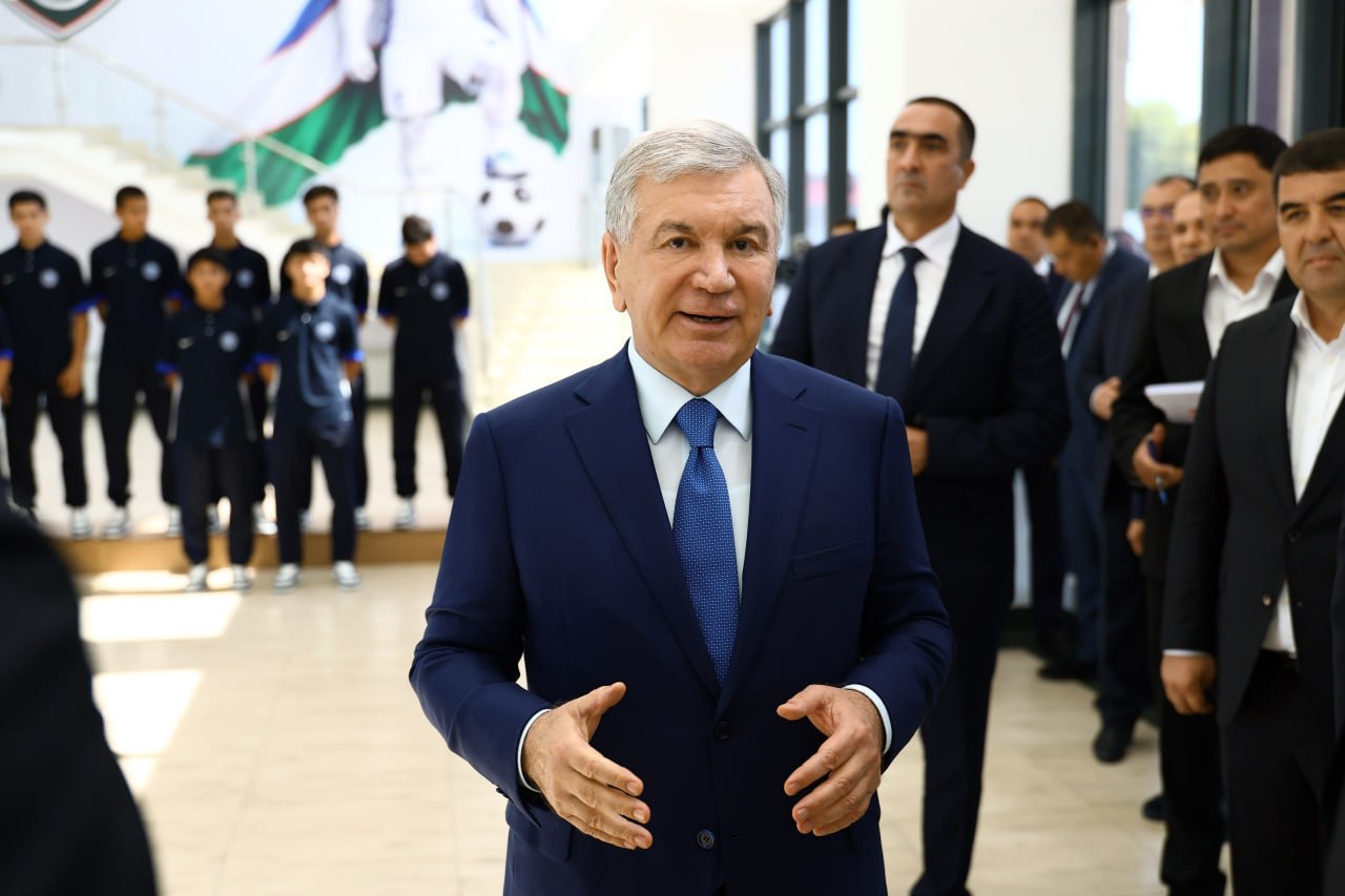 Президентимиз “Навбаҳор” футбол клубининг академиясида бўлди