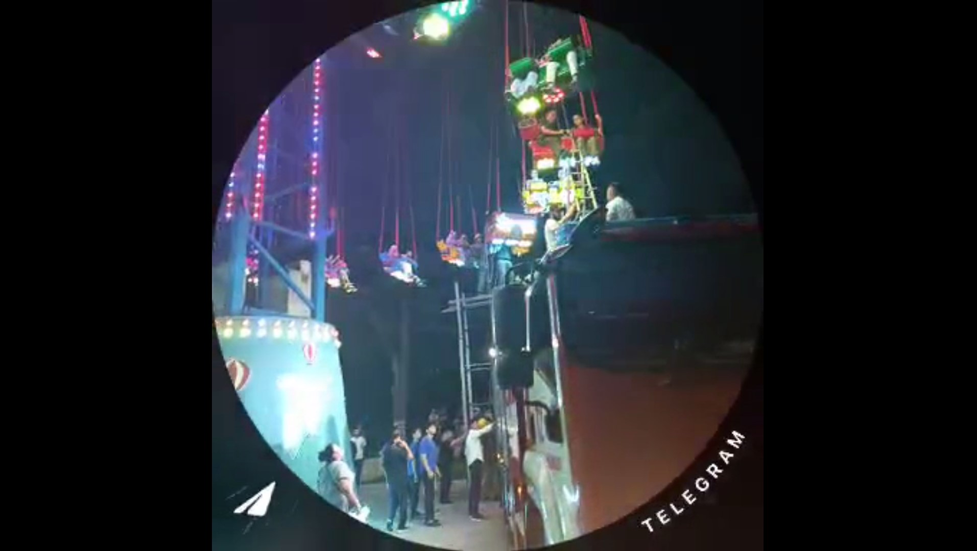 Тошкентдаги Dream Parkда чархпалак тўхтаб қолди, фуқаролар хавфсиз эвакуация қилинди