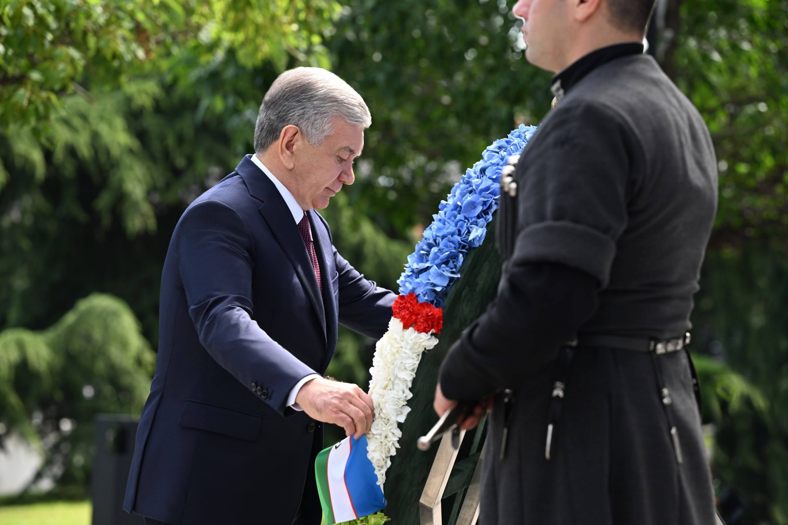 Oʻzbekiston Prezidenti Gruziya qahramonlarini xotirladi