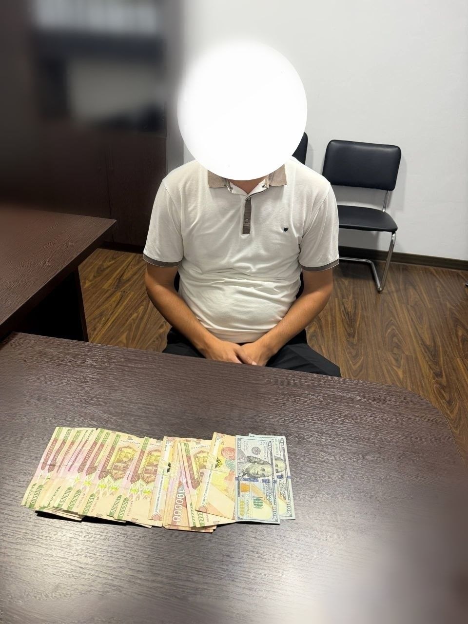 Қашқадарёда давлат меҳнат ҳуқуқ инспектори ишга жойлаштиришни ваъда қилиб пул олганликда гумонланмоқда