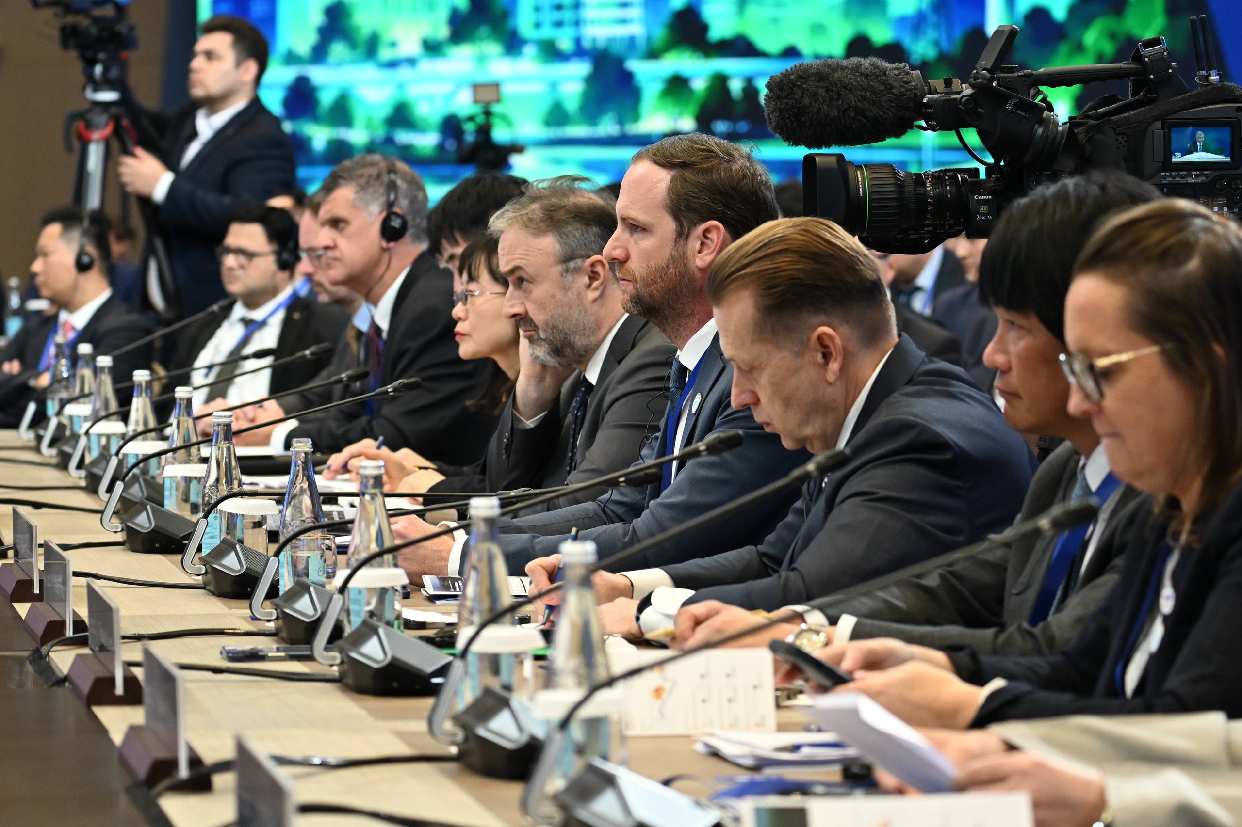 2030 йилгача 5 минг километр тармоқ ва 16 та йирик подстанция қуриш режалаштирилмоқда