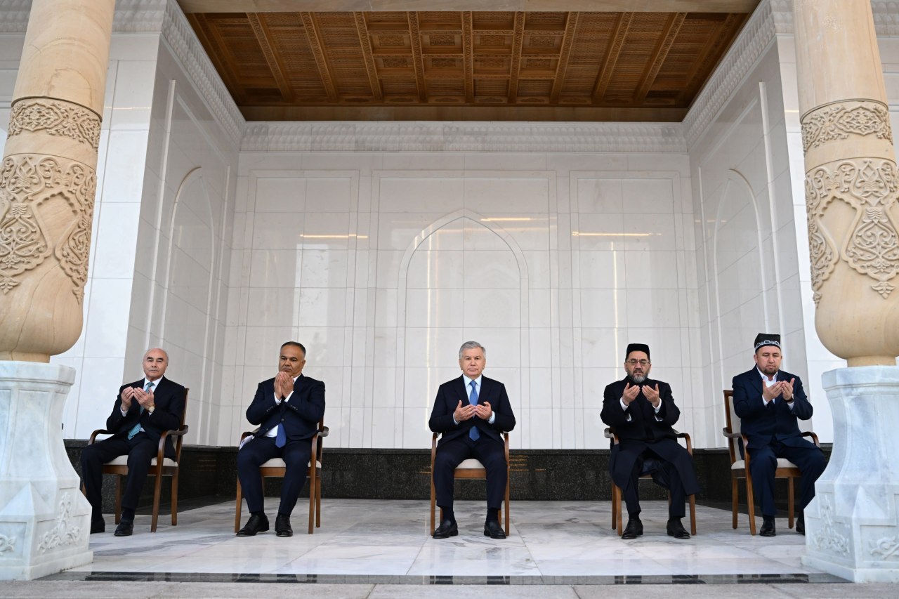 Prezident Shavkat Mirziyoyev: “Moturidiy bobomizning ming yil avval yozgan asarlari bugun ham dolzarb”