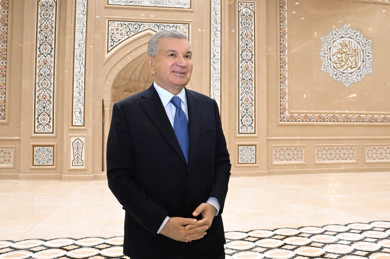 Президент Шавкат Мирзиёев: “Мотуридий бобомизнинг минг йил аввал ёзган асарлари бугун ҳам долзарб”