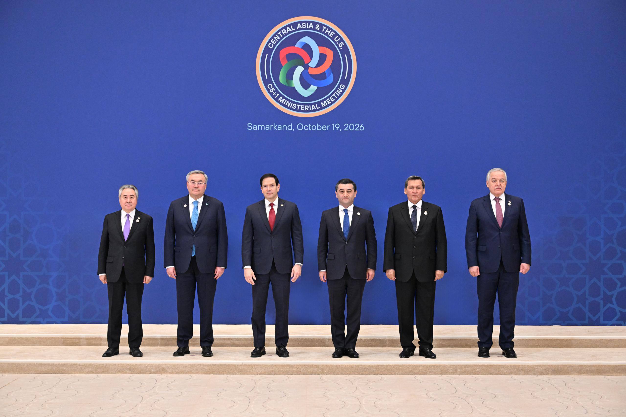 Bugun Samarqandda O‘zbekiston, Qozog‘iston, Qirg‘iziston, Tojikiston, Turkmaniston va Amerika Qo‘shma Shtatlarini birlashtirgan “C5+1” formatidagi vazirlar uchrashuvi o‘tkazildi
