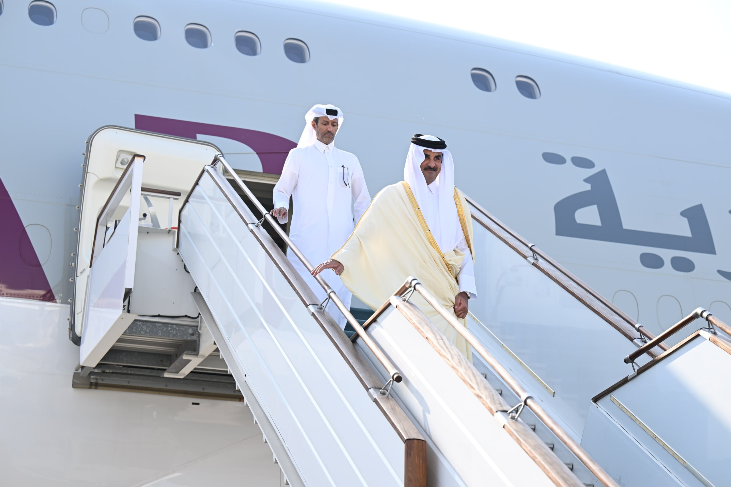 President of Uzbekistan meets Amir of Qatar
