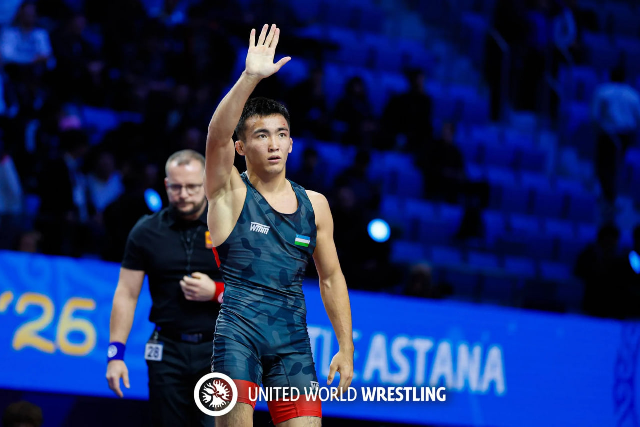Айтжан Халмаханов завоевал серебро, Озодбек Халимбоев - бронзу чемпионата мира по греко-римской борьбе