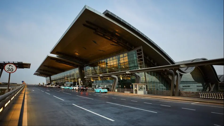 Oʻzbekistonning Qatardagi elchixonasi vatandoshlarga yordam koʻrsatmoqda