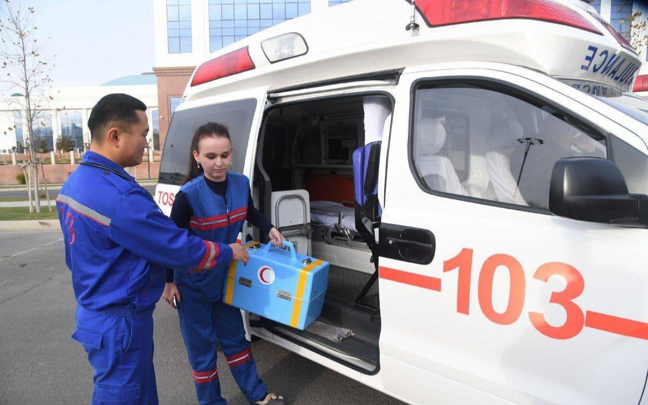 Газ поставил 1000 автомобилей скорой помощи в узбекистан