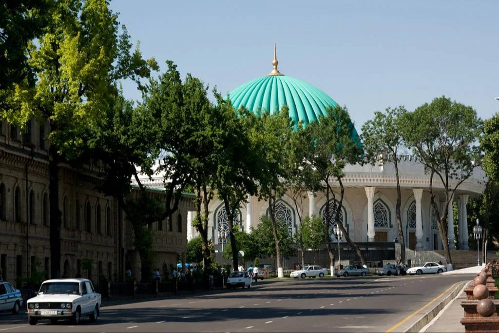 Сердце ташкента. Ташкент центр города. Ташкент улица Амир Темур. Ташкент столица Узбекистана.