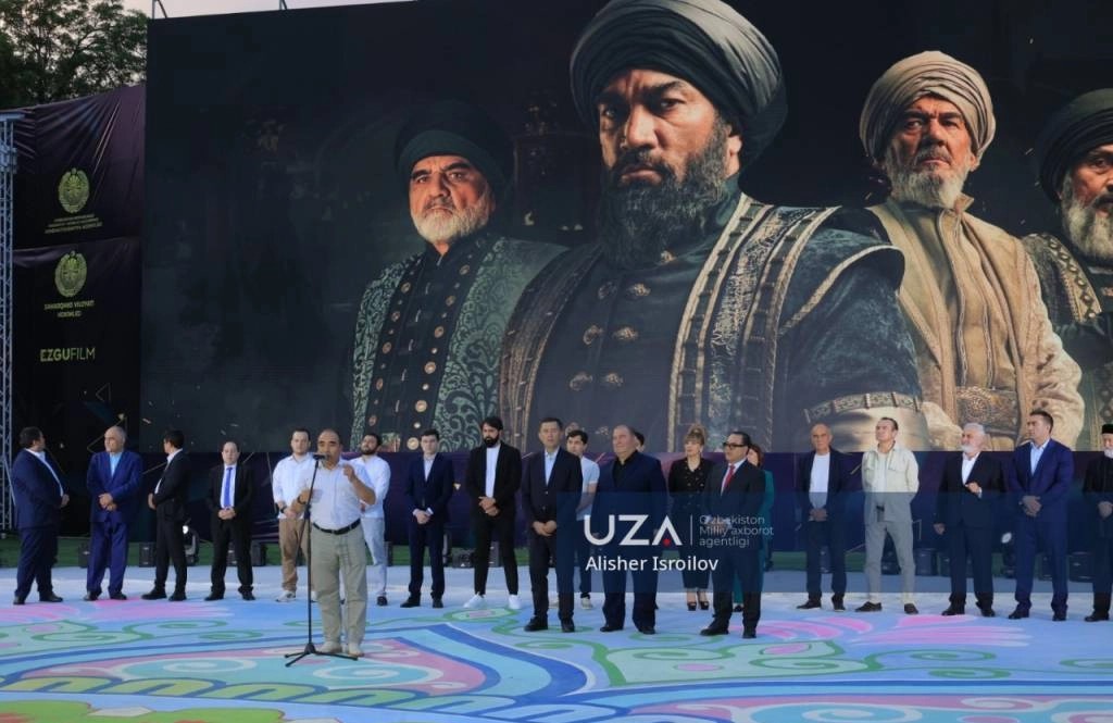 Yalangoch mast qizlarning fotosuratlari