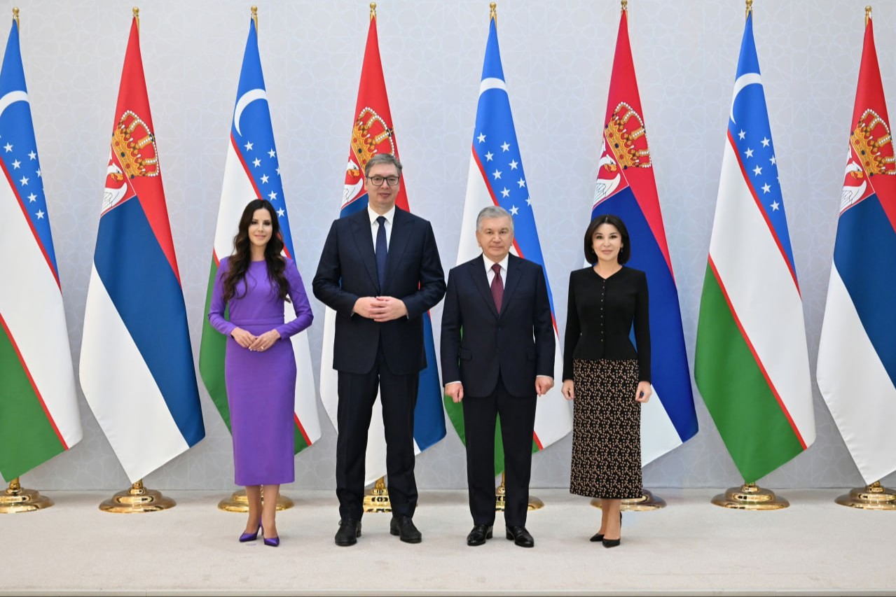 Рэйчел Стилді қараңыз