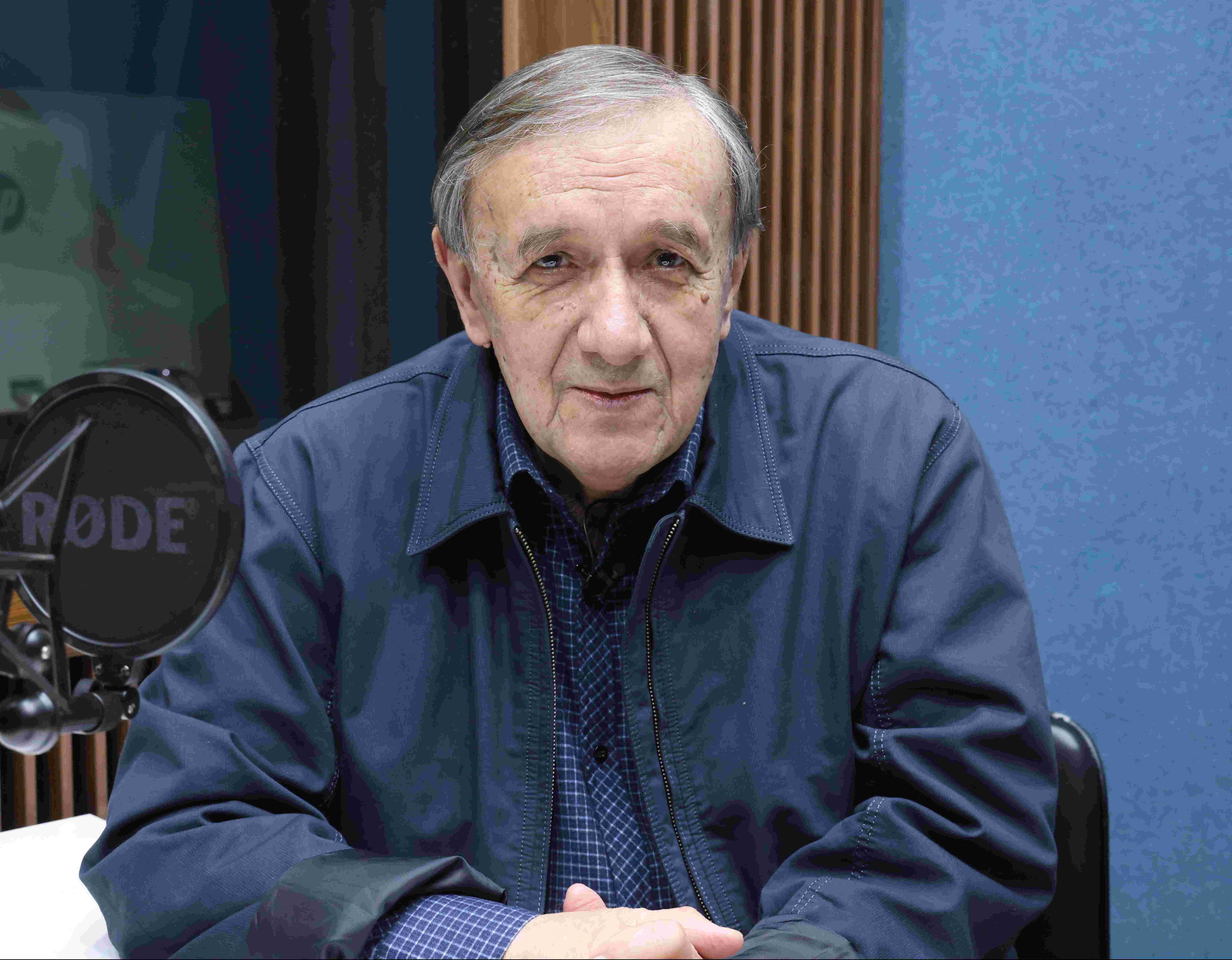 Pul uchun yoshlar porno video