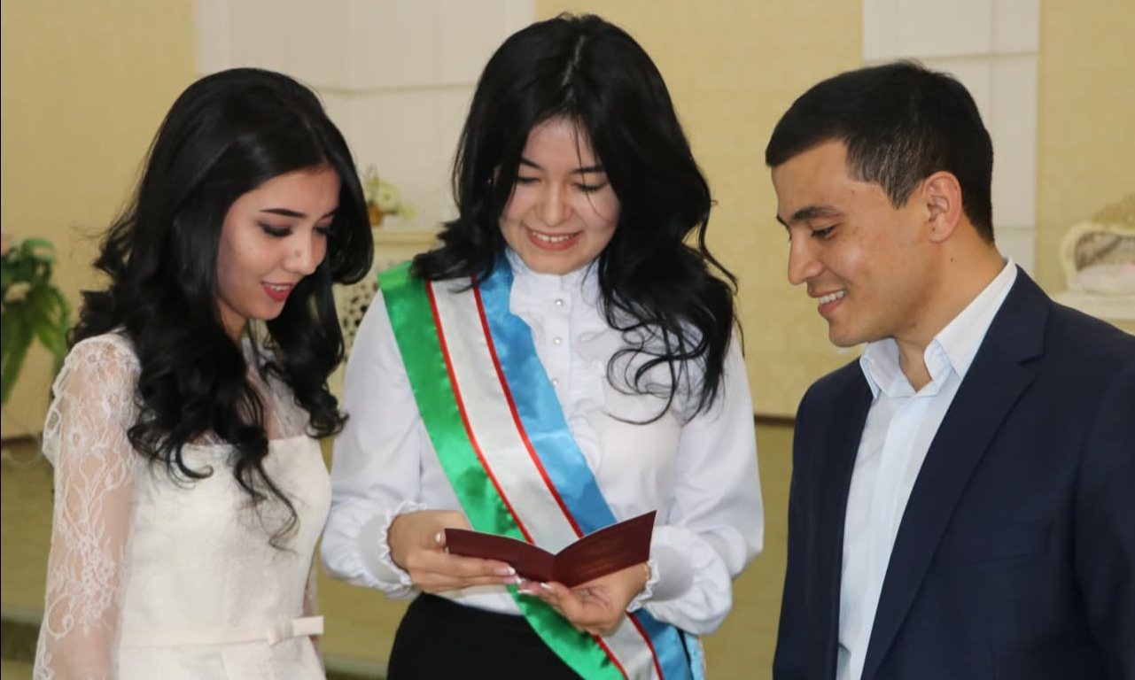 Erkak jinsiy aloqa belgisidir. Lesbian porno uchrashuv