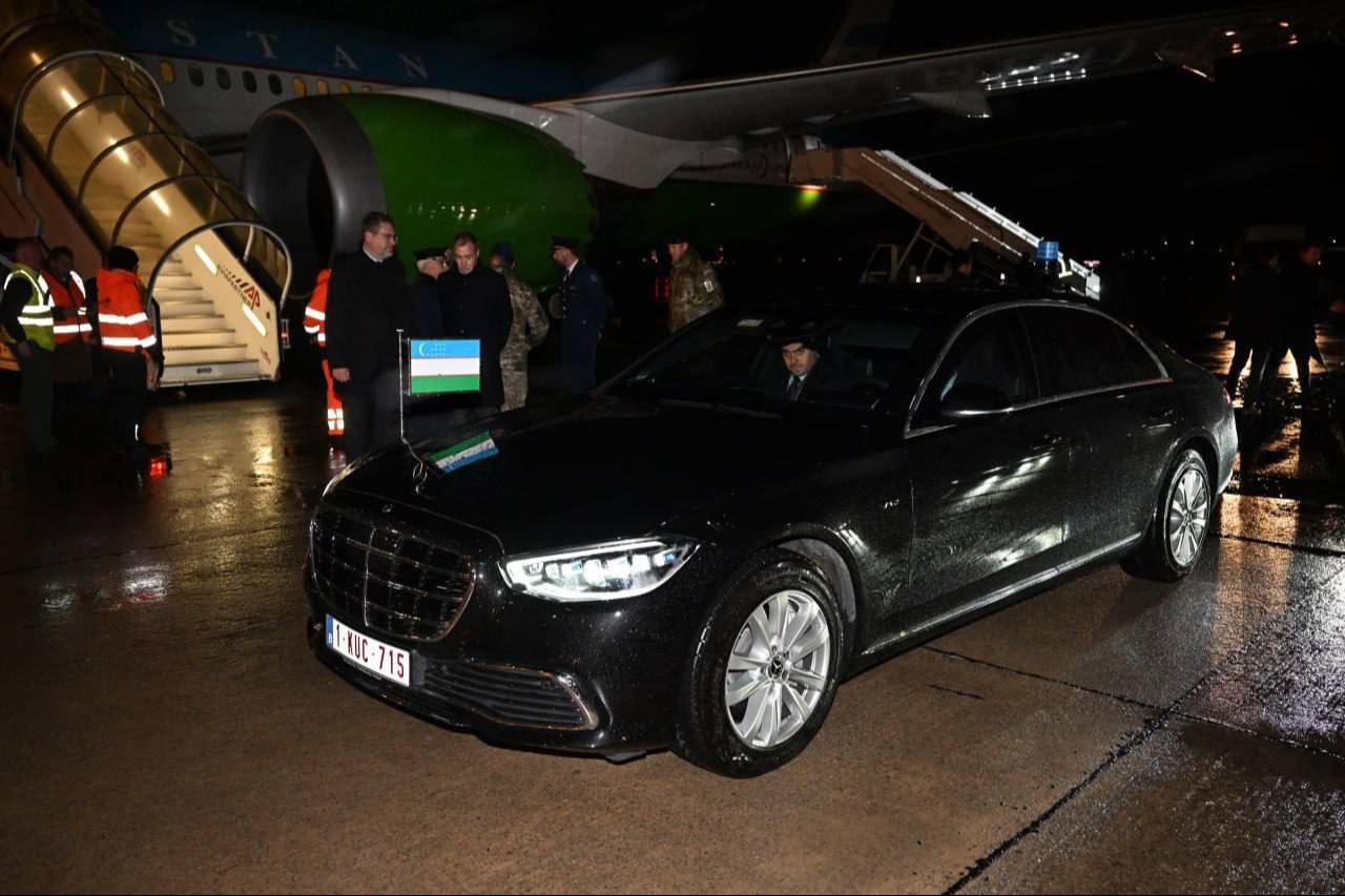 Тәжікпен жыныстық қатынас Өзіңіздің фаллусыңызды жасаңыз