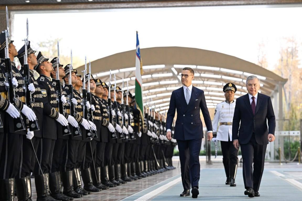 Атасы немересін жыныстық қатынасқа түсіреді