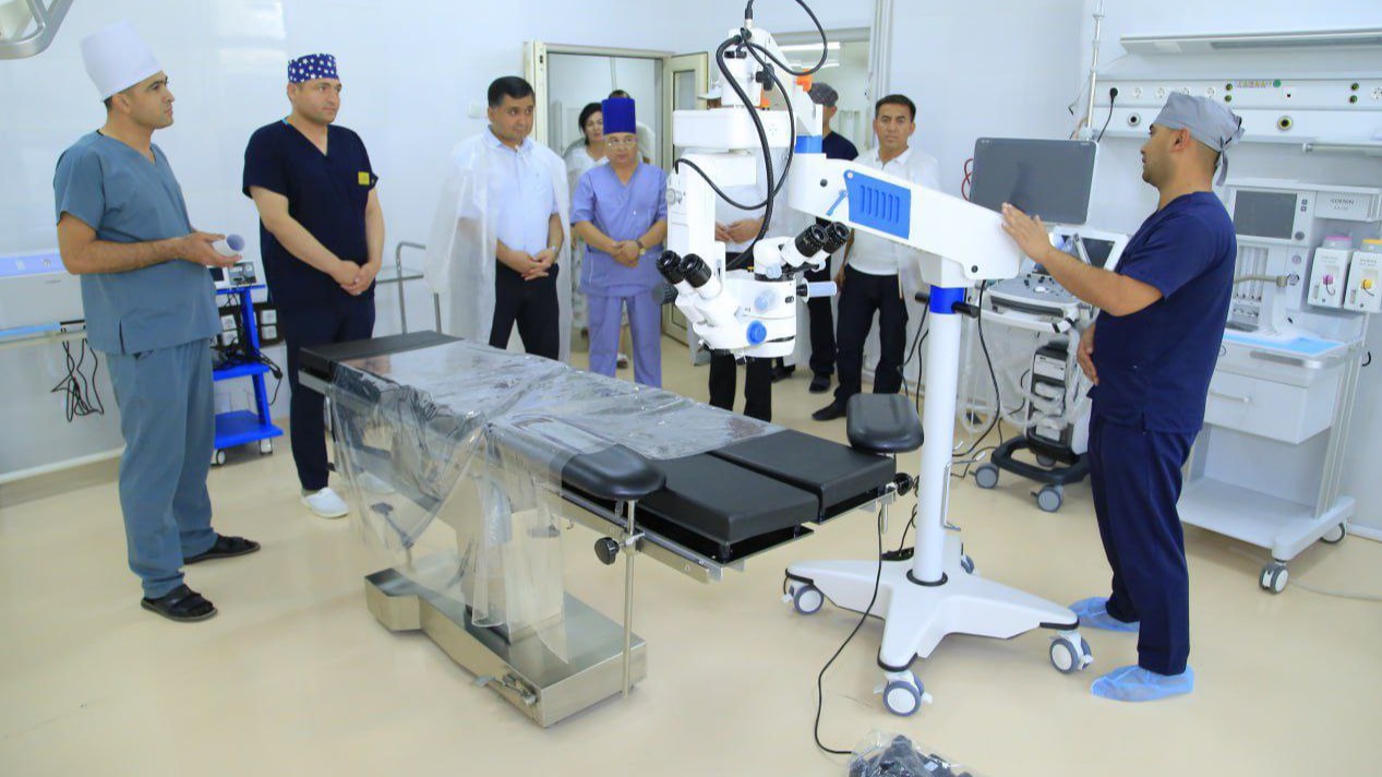 Tibbiy korikdan yalangoch fotosuratlar