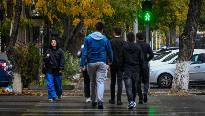 Eva Braunning yalangoch fotosuratlari