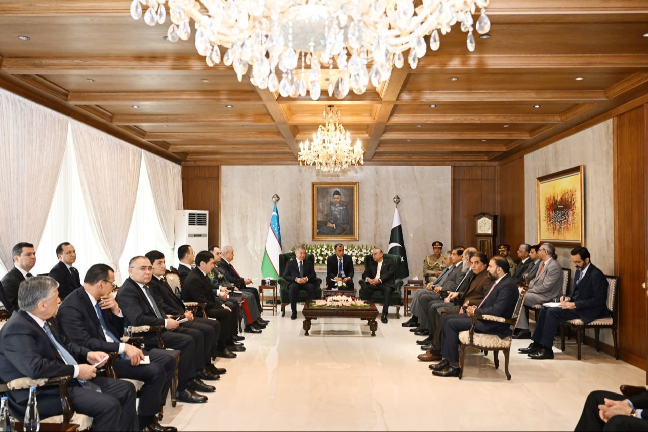 A meeting was held between the Presidents of Uzbekistan and Pakistan