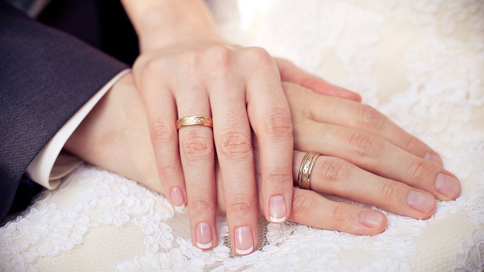 Мастурбация жасап жатқан әйелдің видеосы