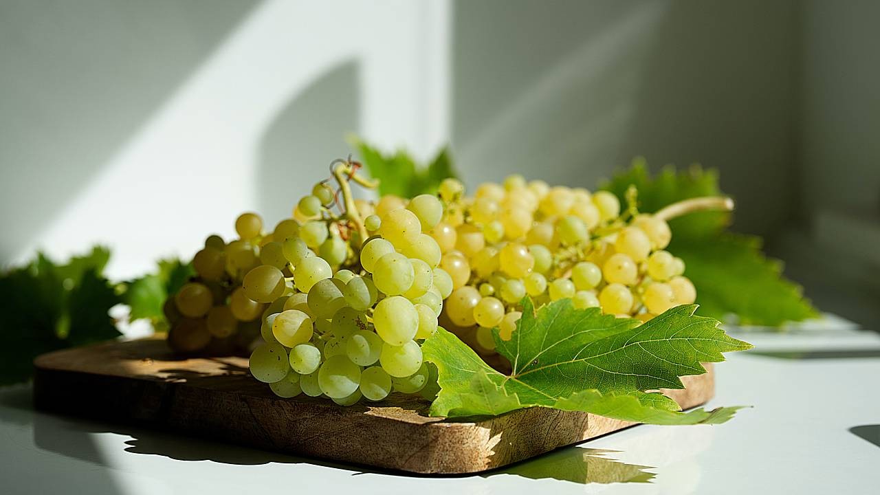 Keksa odamlarning ichida tugating