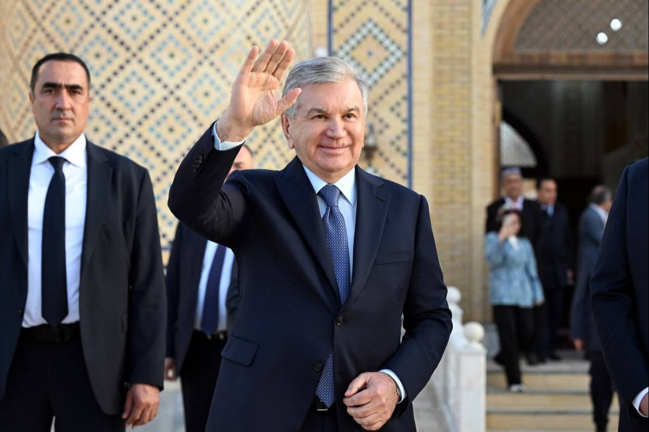 Prezidentimiz Termizdagi etnoshaharchani koʻzdan kechirdi