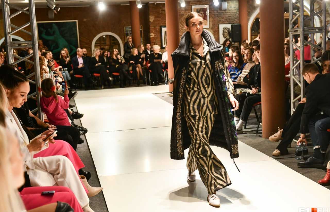 Шагашвили. Открытие недели моды. Неделя моды в москве 2022. Неделя моды в москве 2024. Московская неделя моды в метро.
