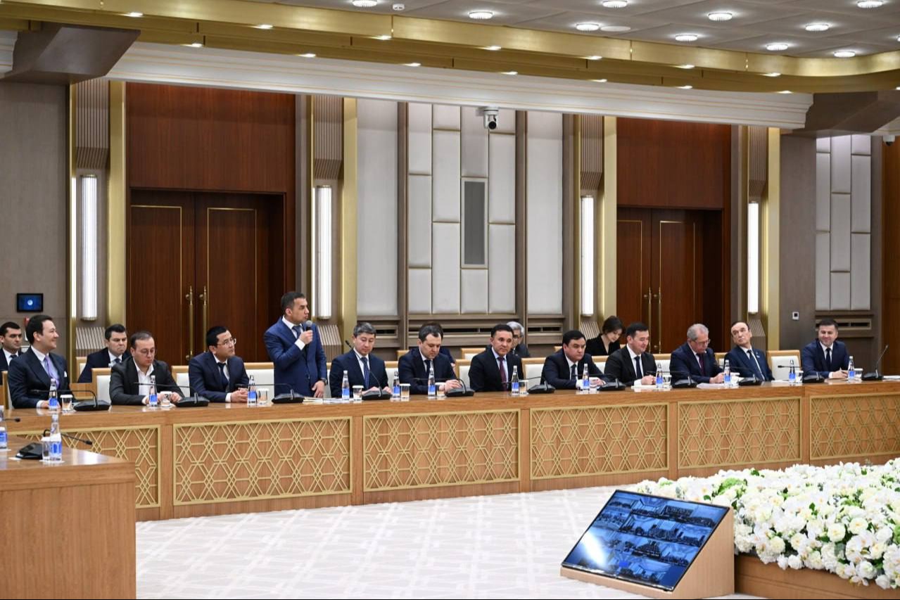 Farmatsevtika tarmogʻida ishlab chiqarishni oshirish va texnologiyalar transferini jadallashtirish masalalari muhokama qilindi