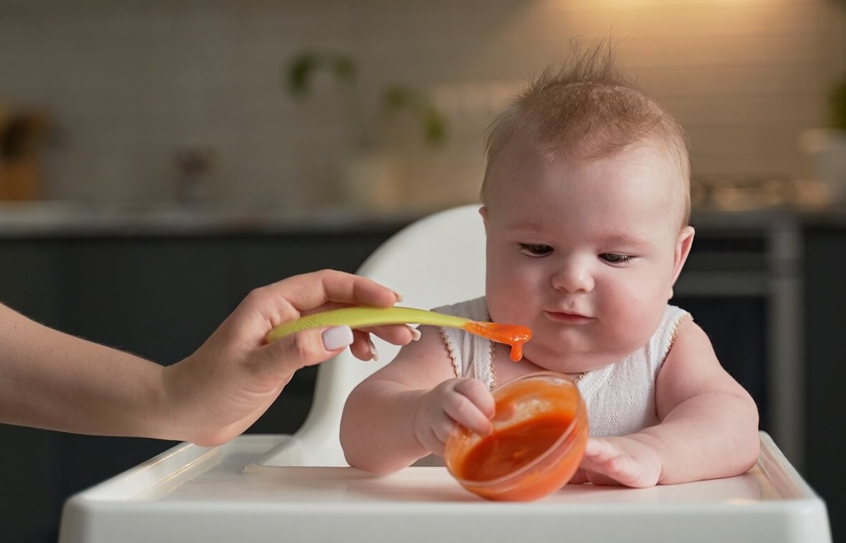 Kokraklar kiyim orqali korinadi Etekingizni sperma bilan surting