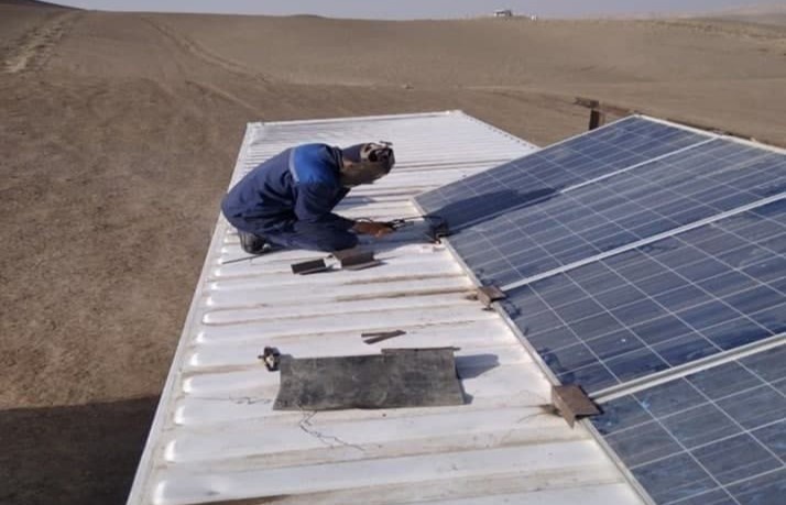 Eshak va analda ajoyib darajada katta jinsiy oyinchoqlar