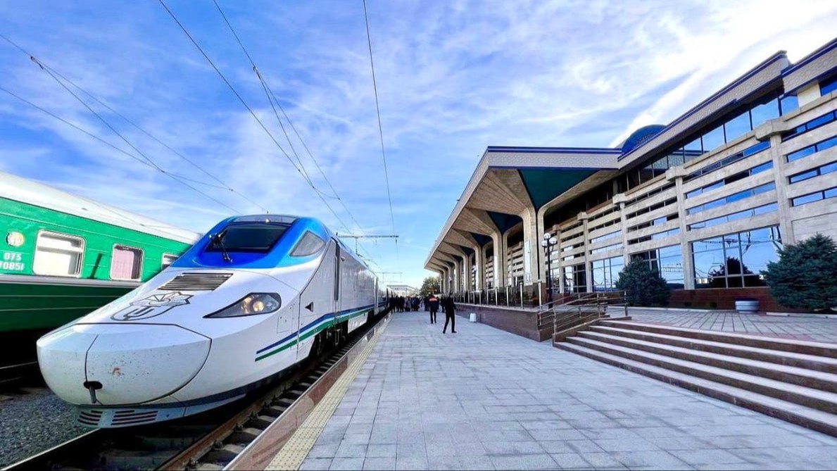 Ayollar anal jinsiy aloqa video